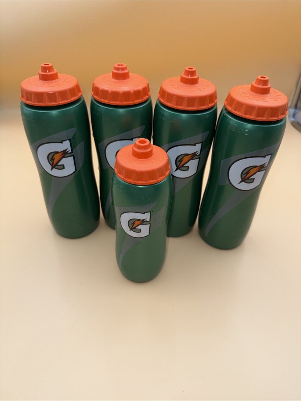 Gatorade Squeeze Squirt Sports Water ottles Lot of 5 Green 20oz 30oz Bundle